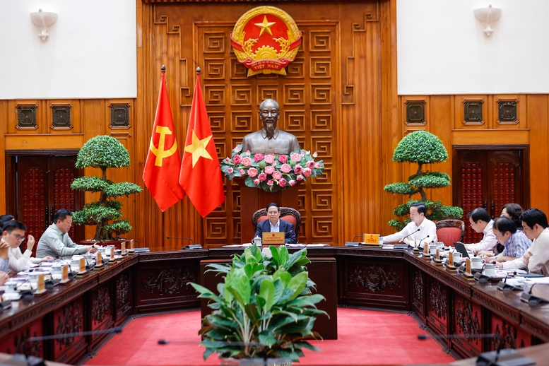 Thủ tướng: Khởi công tuyến đường sắt Lào Cai – Hà Nội – Hải Phòng vào ngày 19/12/2025- Ảnh 1.