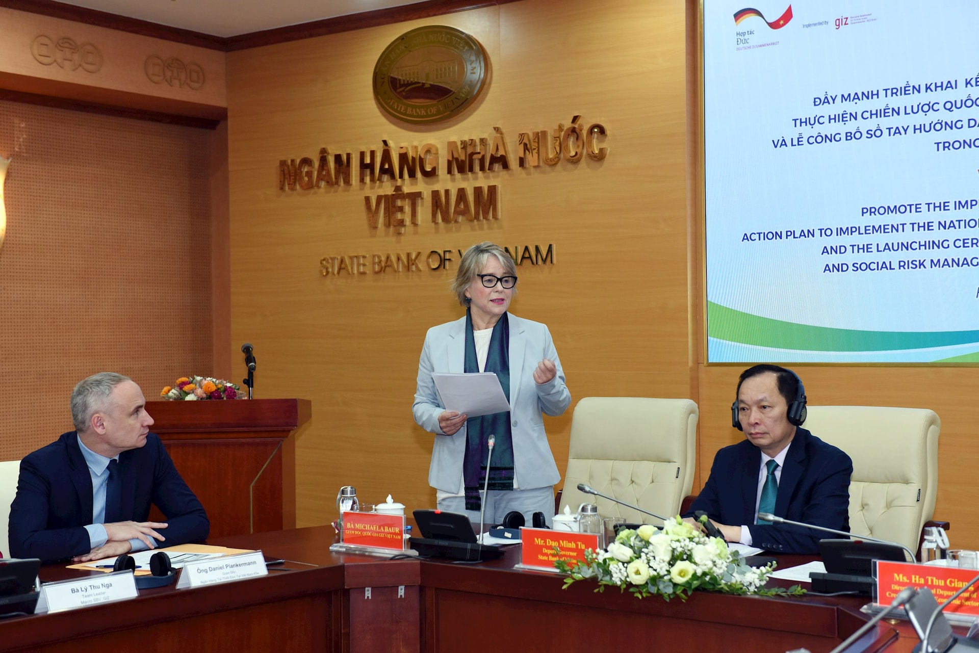 xanh-td-444444.jpg