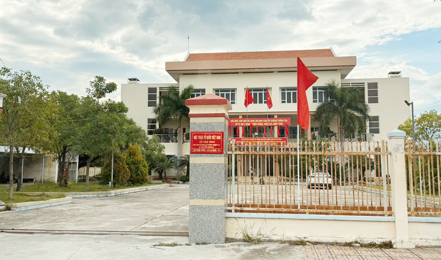 Các xã phường hoàn tất thay bàng tên, chính thức hoạt động từ hôm nay 1/7 - 10