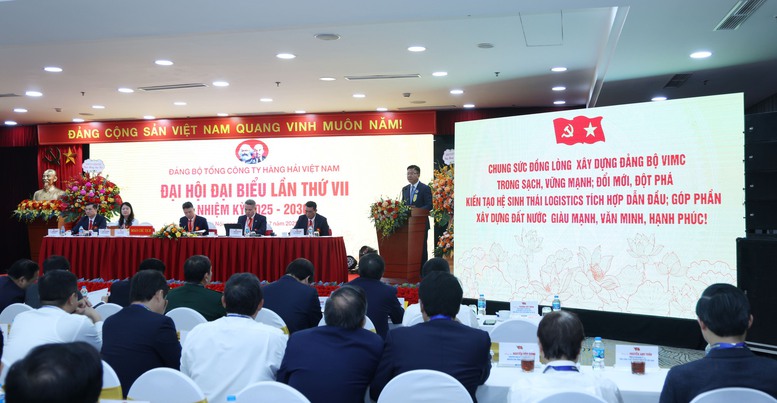 Phó Thủ tướng Lê Thành Long: Xây dựng VIMC giữ vị trí số 1 của ngành hàng hải Việt Nam- Ảnh 5.