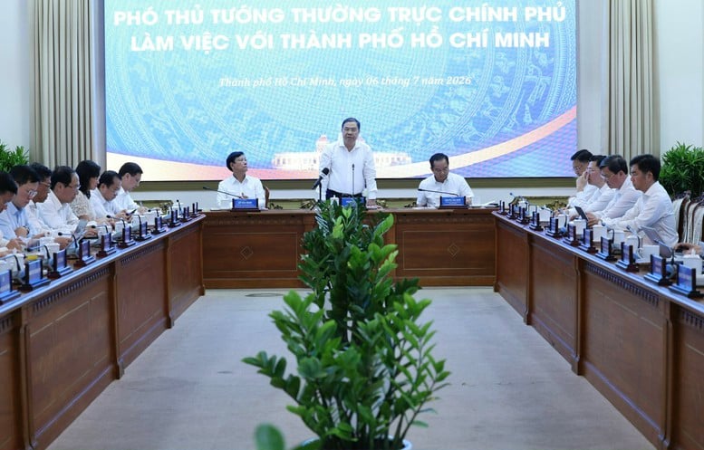 Phó Thủ tướng Thường trực Phạm Gia Túc làm việc với TPHCM về thúc đẩy tăng trưởng và giải ngân đầu tư công- Ảnh 1.