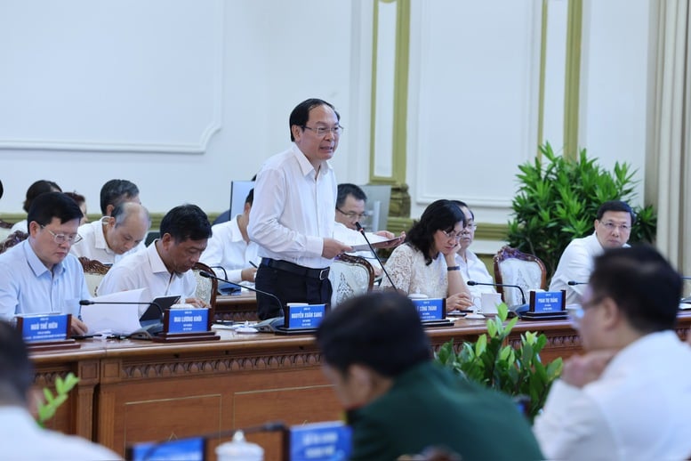 Phó Thủ tướng Thường trực Phạm Gia Túc làm việc với TPHCM về thúc đẩy tăng trưởng và giải ngân đầu tư công- Ảnh 5.