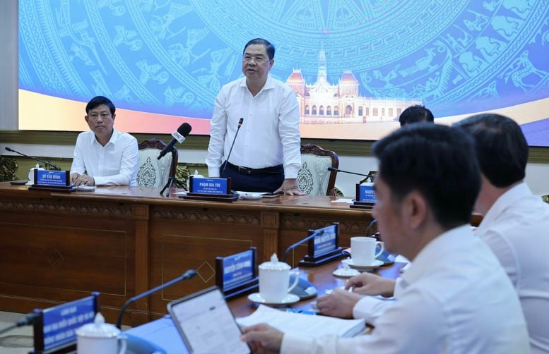 Phó Thủ tướng Thường trực Phạm Gia Túc làm việc với TPHCM về thúc đẩy tăng trưởng và giải ngân đầu tư công- Ảnh 6.
