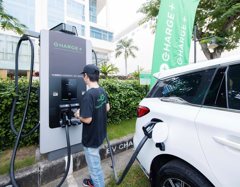 Grab đầu tư phát triển hạ tầng trạm sạc xe điện- Ảnh 2.