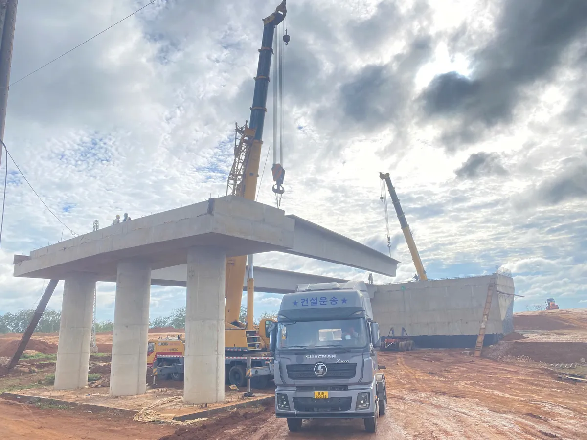 Dự án cao tốc Khánh Hòa - Buôn Ma Thuột: Nhà thầu quyết tâm về đích đúng thời hạn - Ảnh 3.