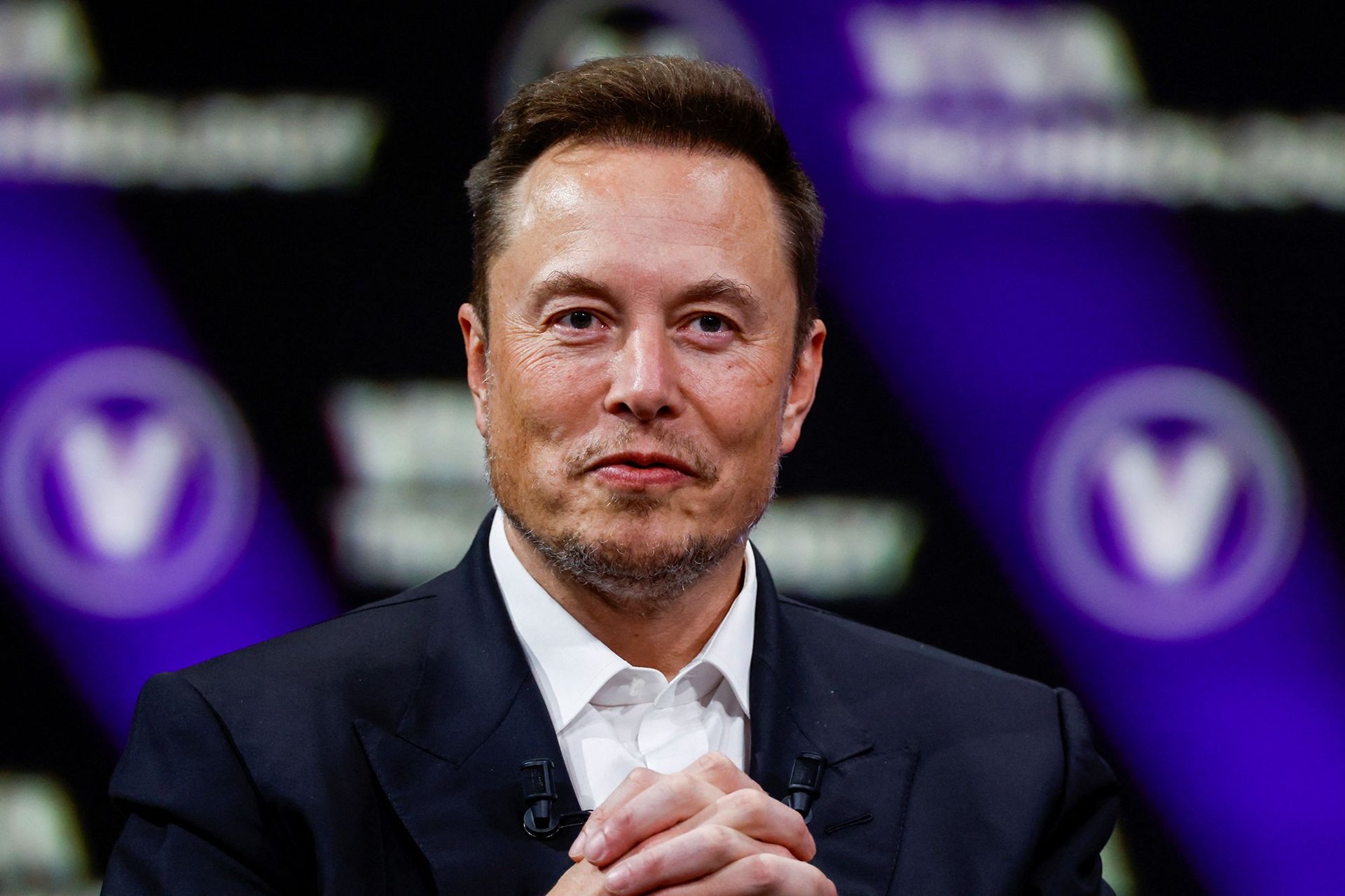 Người giàu nhất hành tinh Elon Musk: Quá khứ ở nhờ nhà bạn gái, sống với 1  USD/ngày