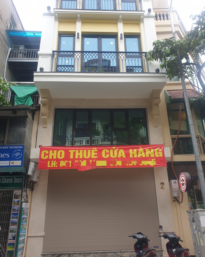 Chủ cửa hàng cho thuê căn nhà 6 tầng, giá 210 triệu đồng/phố ở Hàng Bè.