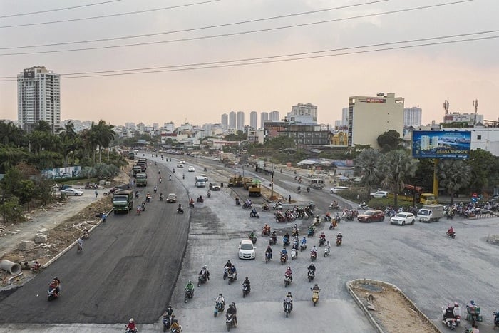 Đại lộ Nguyễn Văn Linh nâng cấp từ 6 lên 10 làn xe