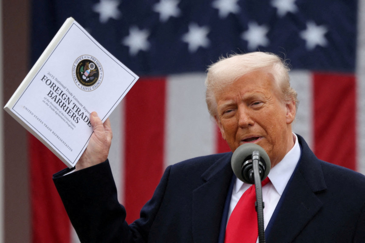 TT Trump: Mỹ chuẩn bị gửi 10 lá thư mỗi ngày, đồng loạt áp thuế các nước
