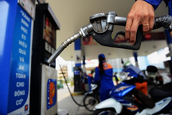 Giá xăng dầu được giữ nguyên so với kỳ điều chỉnh lần trước.  