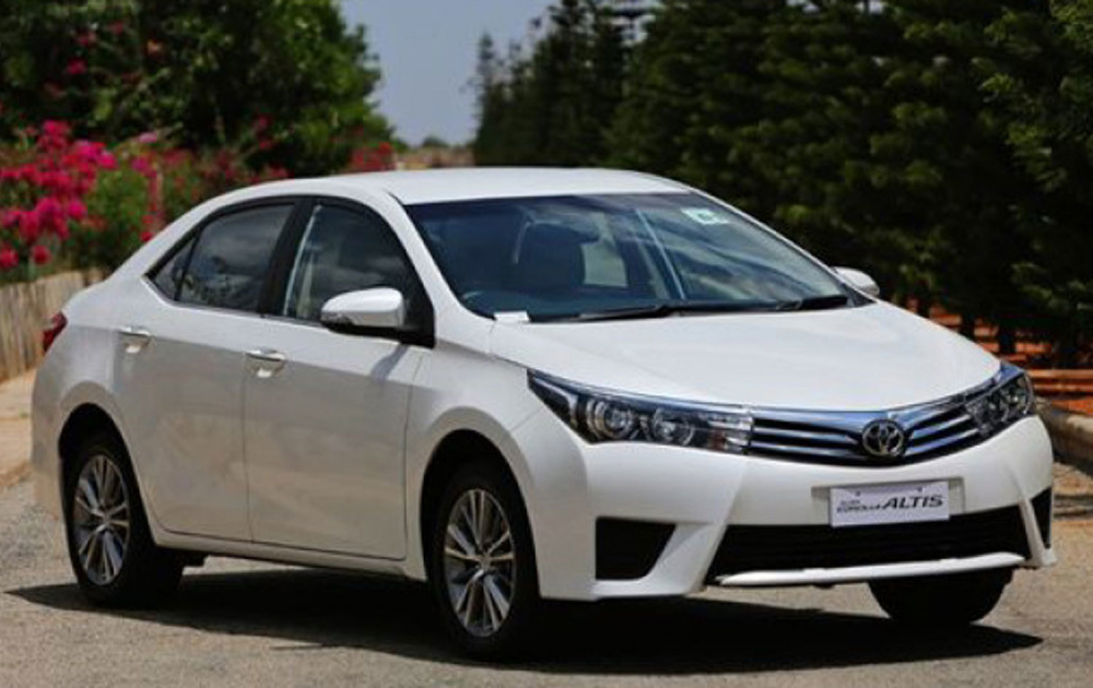 Mẫu Toyota Corolla Altis cũng nhận được ưu đãi trong tháng này.  