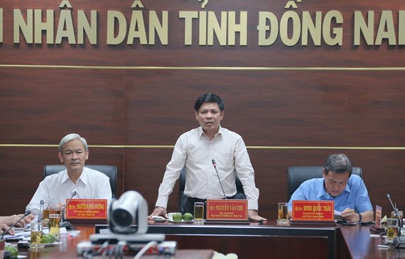 Bộ trưởng Bộ Giao thông Vận tải Nguyễn Văn Thể phát biểu tại buổi làm việc với UBND tỉnh Đồng Nai. (Ảnh: Sỹ Tuyên/TTXVN)    
