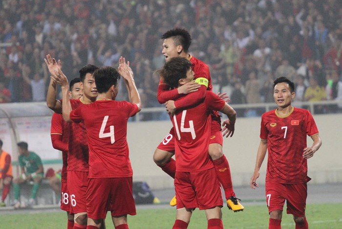Chiến thắng tuyệt vời của bóng đá Việt Nam trước Thái Lan trong khoảng 20 năm qua (Ảnh: Thuần Thư)