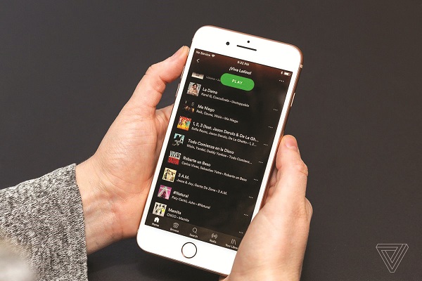 Spotify - một trong những ứng dụng streaming nhạc được sử dụng rộng rãi nhất. (Ảnh: The Verge).