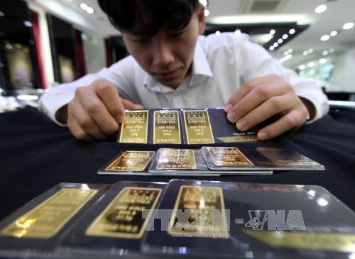 Một sàn giao dịch vàng Hàn Quốc ở Seoul. Ảnh: YONHAP/TTXVN  