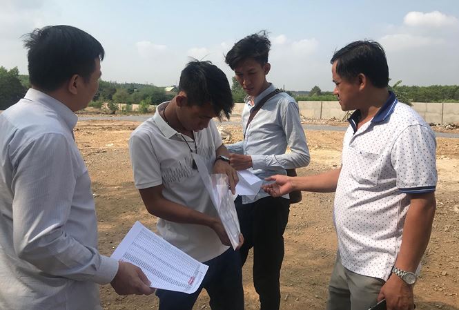Nhân viên môi giới khẳng định khách hàng bôi trơn lãnh đạo xã Phước Tân 5 triệu đồng là tự do xây dựng  