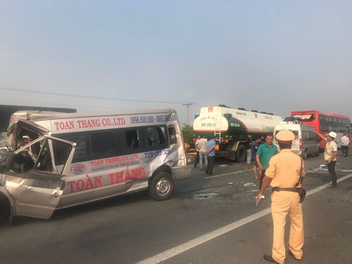 Tai nạn liên tục xảy ra trên đường cao tốc TP HCM - Long Thành - Dầu Giây