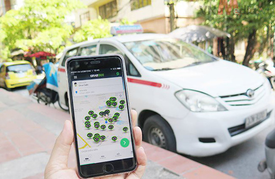 Grab và Hiệp hội Taxi liên tục có những quan điểm trái chiều về dự thảo nghị định mới thay thế Nghị định 86/2014/NĐ-CP về kinh doanh điều kiện kinh doanh vận tải bằng ôtô