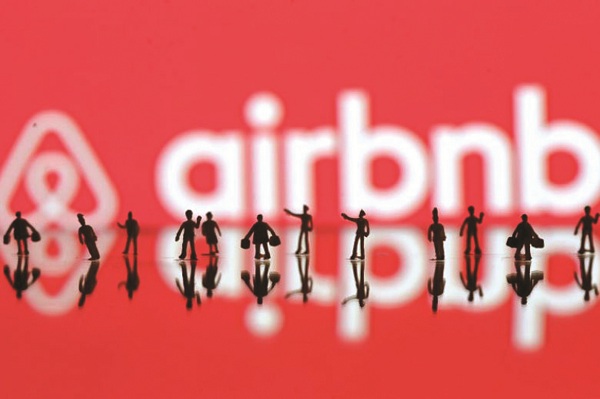 Airbnb cho phép thuê nhà riêng và căn hộ cao cấp trong thời gian ngắn hạn thông qua nền tảng công nghệ. (Đồ họa: Báo Người Tiêu Dùng).
