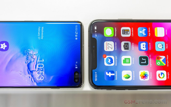 Galaxy S10+ và iPhone Xs Max.    