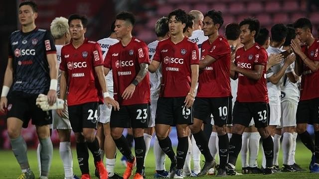 Muangthong đề nghị không gọi cầu thủ của họ lên tuyển.    