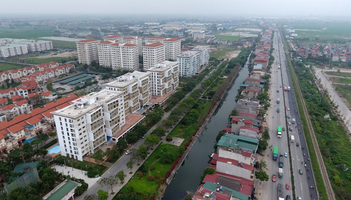 Đối với các khu Đông Anh, Gia Lâm, Yên Viên và Long Biên, Chính phủ yêu cầu Hà Nội hạn chế tối đa việc xây dựng các công trình thấp tầng, góp phần giảm tải khu vực nội đô lịch sử.    