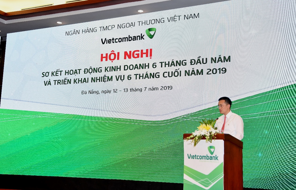 Ông Phạm Quang Dũng - Tổng giám đốc Vietcombank báo cáo kết quả hoạt động kinh doanh 6 tháng đầu năm 2019