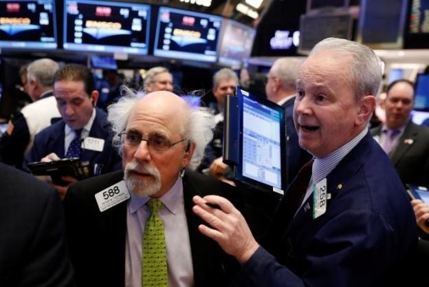  Thị trường chứng khoán Mỹ trái chiều chờ phát biểu của chủ tịch Fed. 