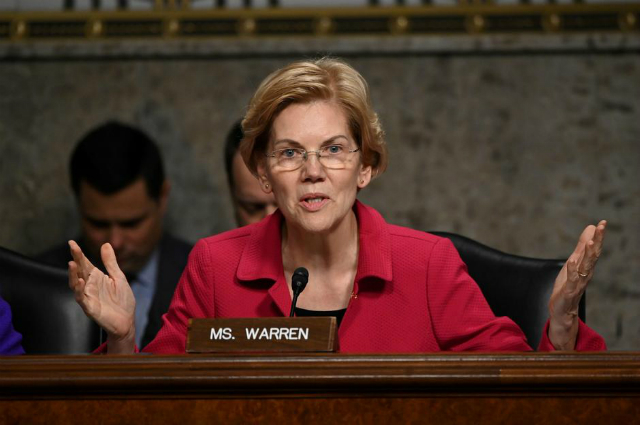 Ứng viên đảng Dân chủ bang Massachusetts Elizabeth Warren. Ảnh: Reuters.