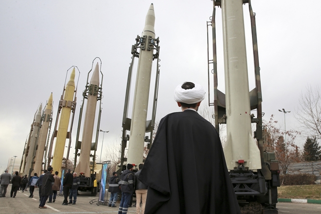 Các mẫu tên lửa hiện đại của Iran. Ảnh: Reuters