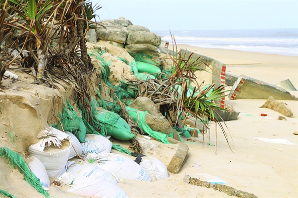 Tình trạng sạt lở bờ biển Thừa Thiên - Huế mấy năm nay luôn ở mức 