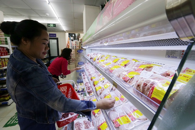  Giá thịt lợn giảm nhưng vẫn ít người tiêu dùng lựa chọn thực phẩm này. Ảnh: Thanh Hải