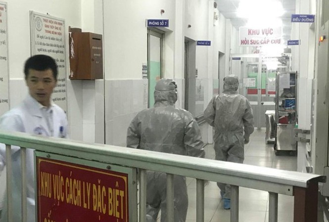 Bệnh viện Chợ Rẫy đang theo dõi và điều trị 2 bệnh nhân người Trung QUốc dương tính với virus corona