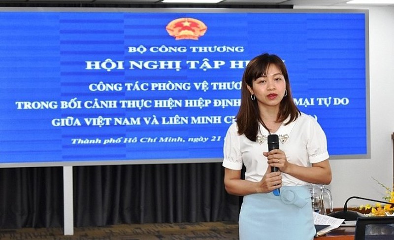 Bà Phạm Châu Giang, Phó Cục trưởng Cục Phòng vệ thương mại chia sẻ tại hội nghị ngày 21-8