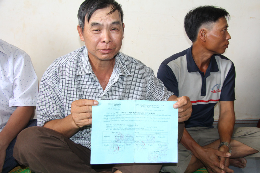Ông Hoàng Văn Đàn cho biết, gia đình ông thuộc diện cận nghèo nhưng không được nhận tiền hỗ trợ