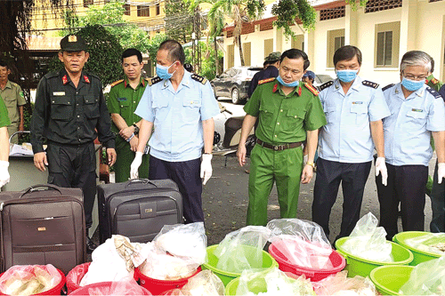Lực lượng chức năng phối hợp bắt giữ nhiều vụ vận chuyển ma túy 