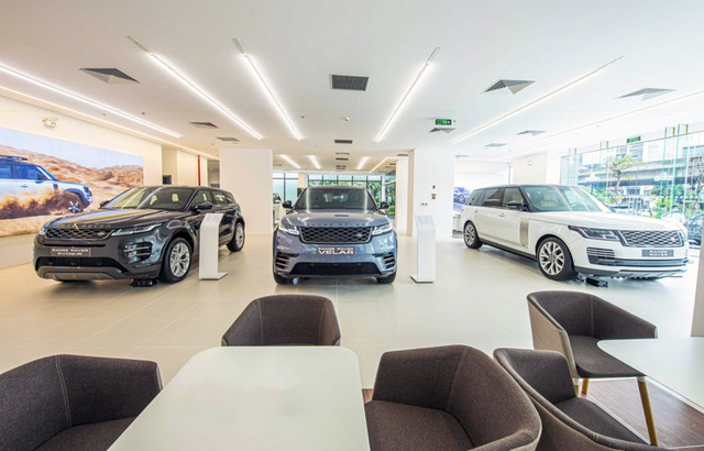 Không gian trưng bày mới của Jaguar Land Rover tại Hà Nội.
