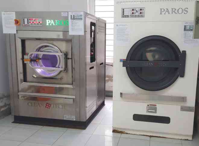 Lô máy giặt, máy sấy được đội giá lên nhiều lần khi bán vào các bệnh viện - Ảnh: H. Anh