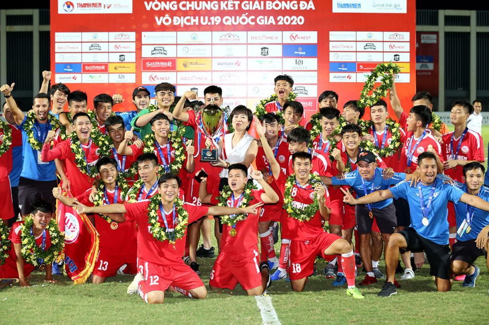Các cầu thủ U19 PVF cũng đã đoạt chức vô địch Giải bóng đá U19 Quốc gia 2020
