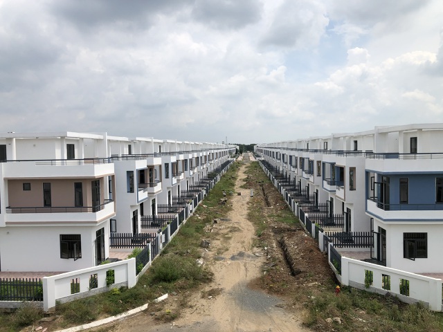 Gần 500 căn biệt thự liền kề xây trái phép ở huyện Trảng Bom của Công ty CP đầu tư LDG. Ảnh: Khoa Nam.    