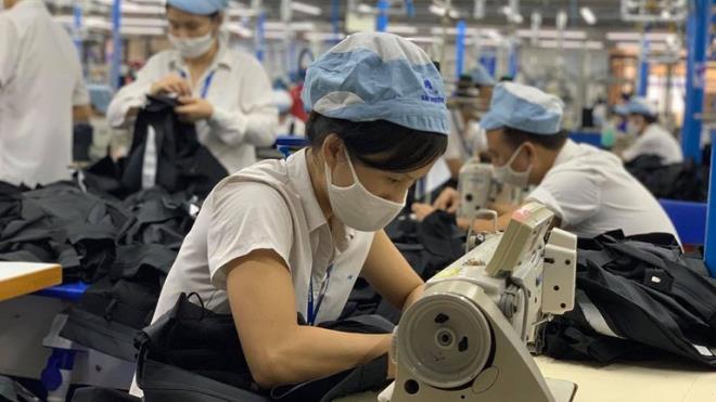  Lần đầu tiên trong 10 năm qua, nền kinh tế Việt Nam chứng kiến sự sụt giảm nghiêm trọng về số người tham gia thị trường lao động và số người có việc làm. (Ảnh minh họa)    