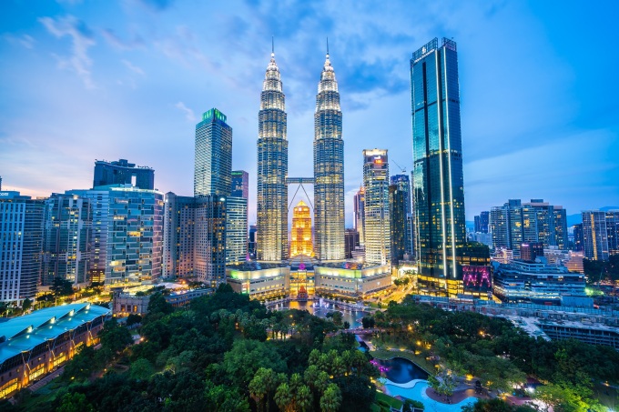 Petronas Twin Tower (Malaysia) là công trình ứng dụng giải pháp tấm sàn thép liên hợp Lysaght Bondek II. Ảnh: NS BlueScope Lysaght Việt Nam