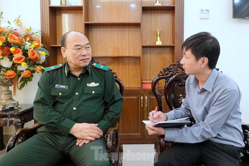 Thiếu tướng Lê Quang Đạo trao đổi với PV Tiền Phong về công tác bảo vệ chủ quyền, an ninh biên giới quốc gia, tháng 4/2021.