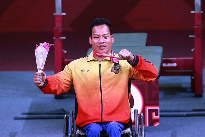 Lê Văn Công, VĐV khuyết tật nổi bật của Việt Nam, giành HC bạc Paralymic 2020 tại Tokyo.