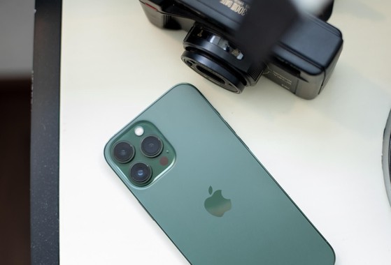 iphone-13-green-1_luqx