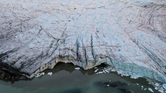 Băng ở Greenland tan chảy nhanh hơn 100 lần so với tính toán trước đây.