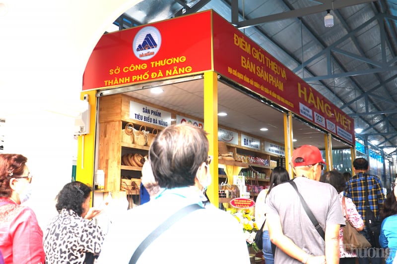 Thành phố Đà Nẵng đưa vào hoạt động điểm giới thiệu, bán sản phẩm OCOP, sản phẩm đặc trưng thành phố tại chợ Hàn - Chợ điểm phục vụ du lịch