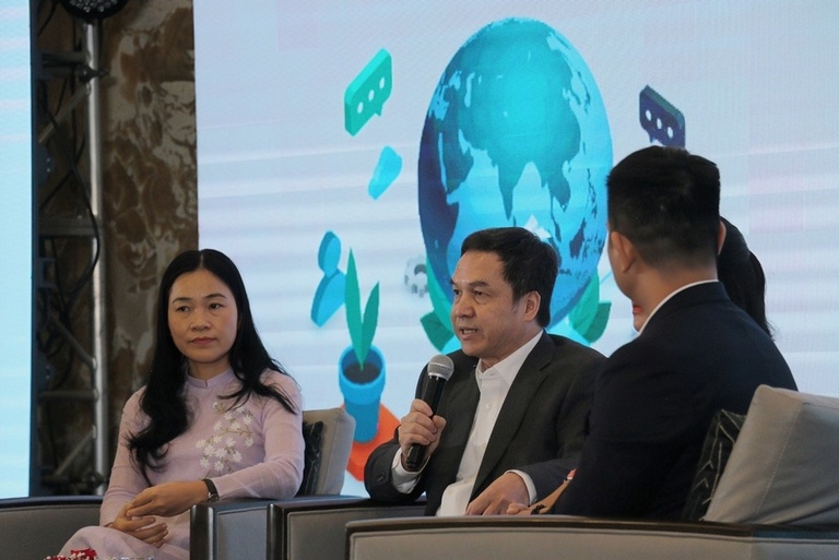 Ông Phan Thanh Lộc chia sẻ tại Hội thảo “Kinh doanh bền vững: Chìa khóa tạo lợi thế cạnh tranh”.