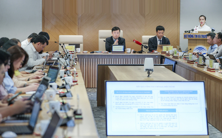 Tại cuộc họp báo thường kỳ tháng 4-2023, Bộ Thông tin và Truyền thông cho biết sẽ tổ chức đoàn liên ngành kiểm tra toàn diện hoạt động của TikTok tại Việt Nam. Ảnh: Anh Dũng