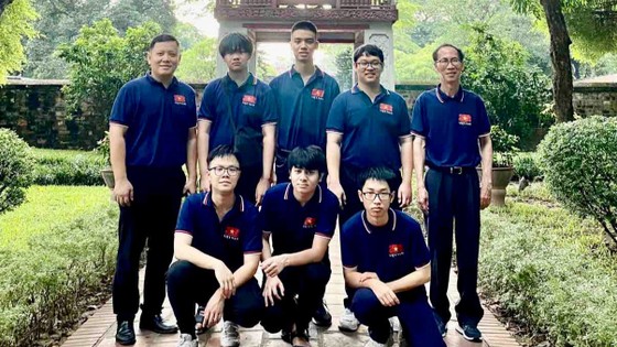 Đội tuyển Việt Nam tham dự Olympic Toán học quốc tế 2023